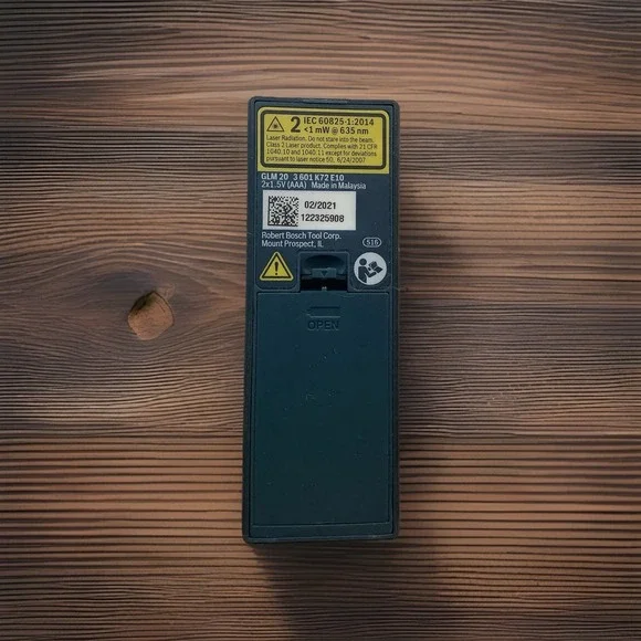 Bosch Blaze GLM20 Laser Pointer + Distance/Measuring Tape - 65-foot Range - Picture 2 of 3